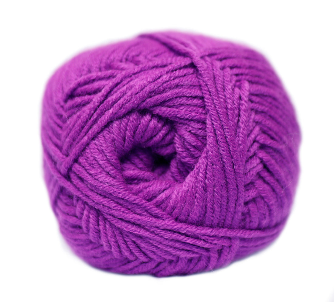 Elle Pure Gold Double Knit Yarn 100g